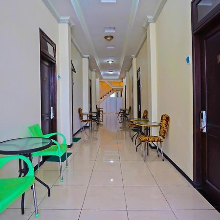 Oyo Life 511 Grace Residence Surabaya Exterior foto