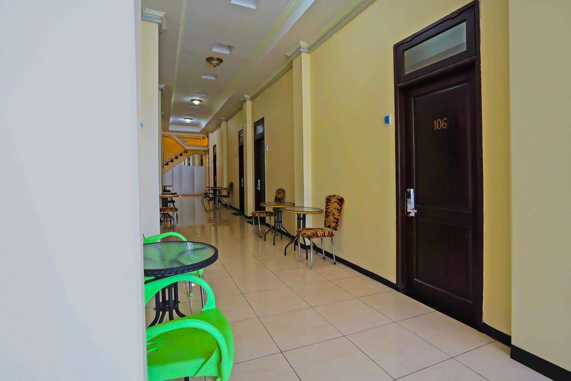 Oyo Life 511 Grace Residence Surabaya Exterior foto