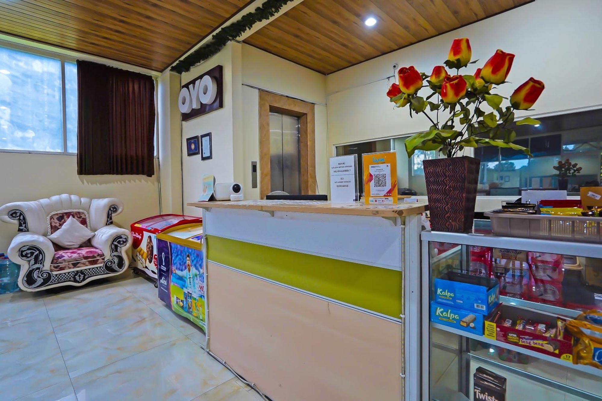 Oyo Life 511 Grace Residence Surabaya Exterior foto